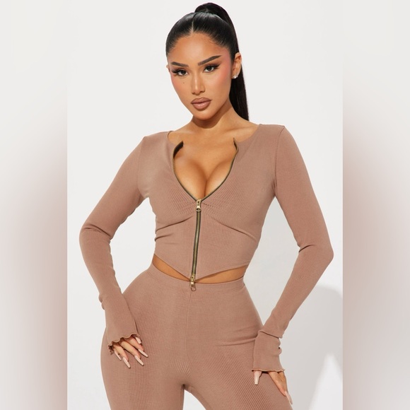 Chic SNATCHED Two-Piece Set in Taupe - Picture 3 of 14